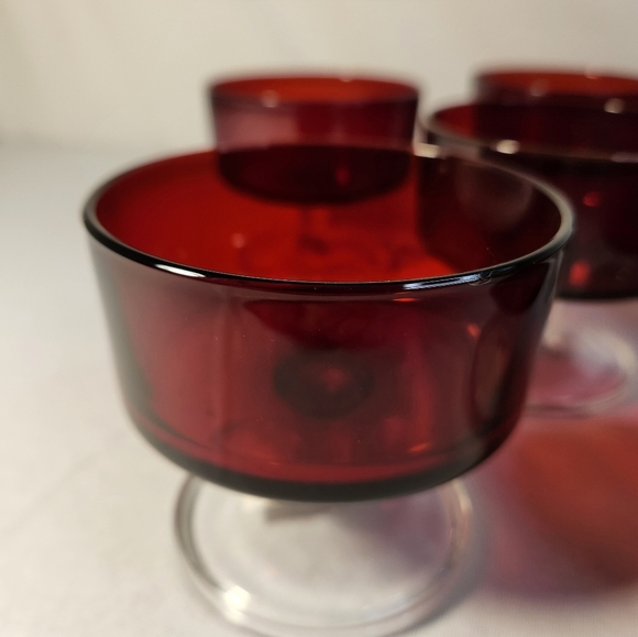 Vintage LUMINARC Verrerie D'Arques France Dessert Ruby Red Glasses. Set of 6. - Picture 4 of 7